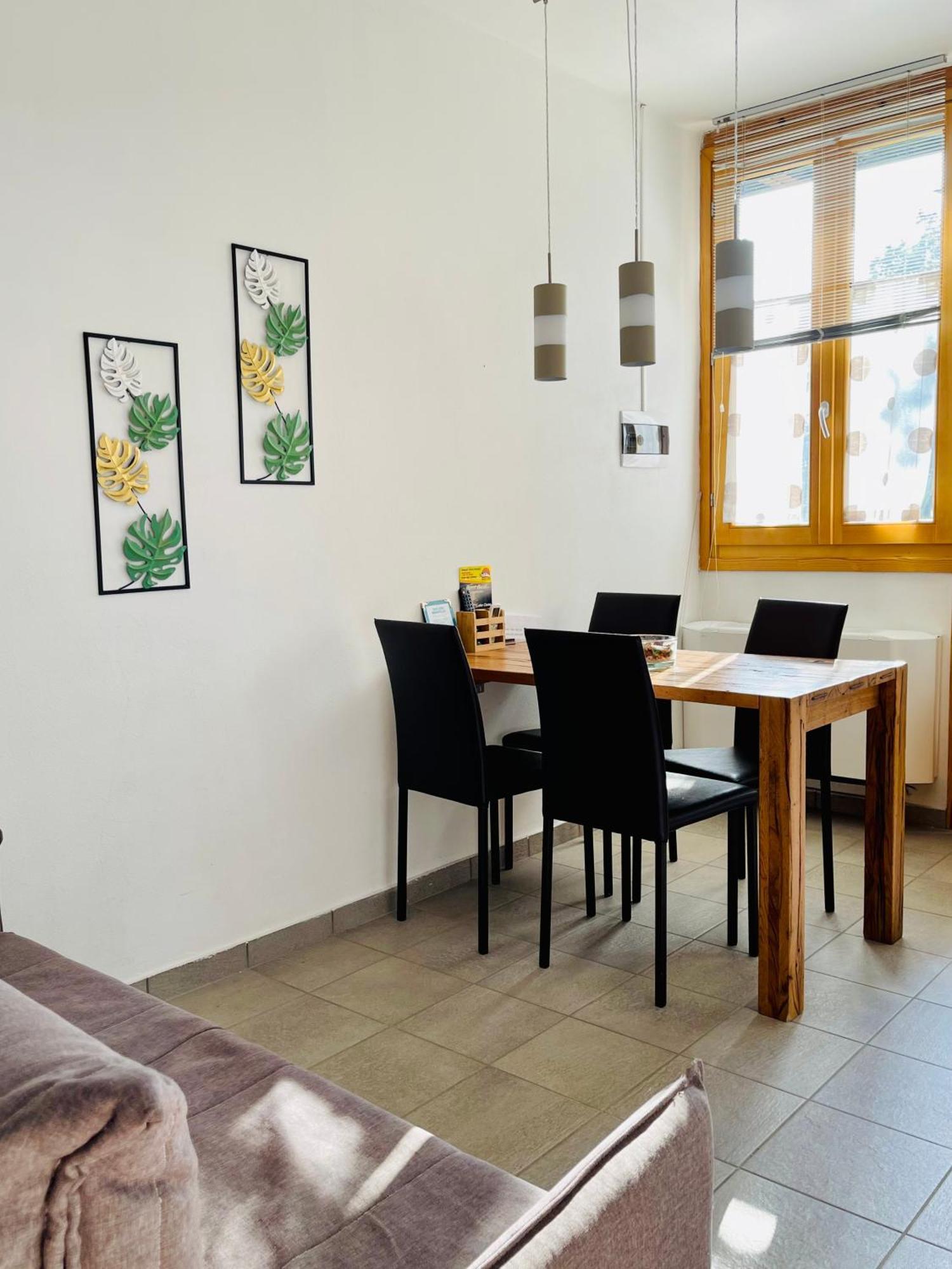 Agriturismo La Selvaggia แมนเดลโล เดล ลาริโอ ภายนอก รูปภาพ