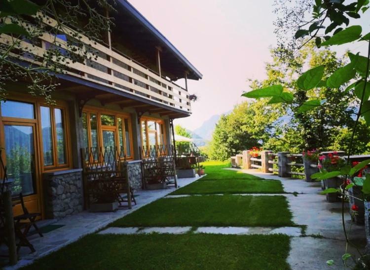 Agriturismo La Selvaggia แมนเดลโล เดล ลาริโอ ภายนอก รูปภาพ
